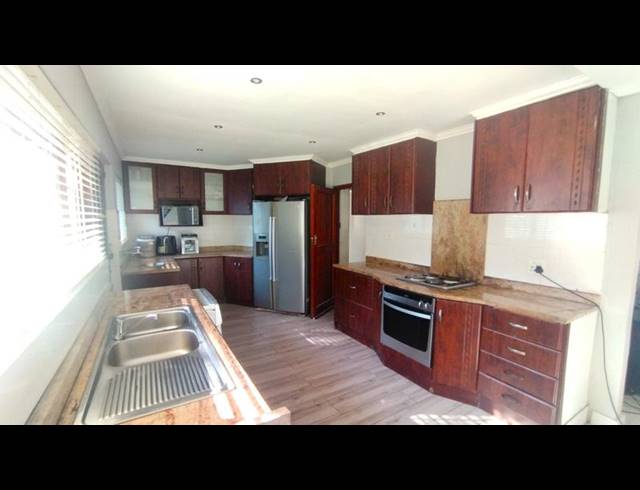 3 BEDROOM HOUSE FOR SALE IN PELHAM